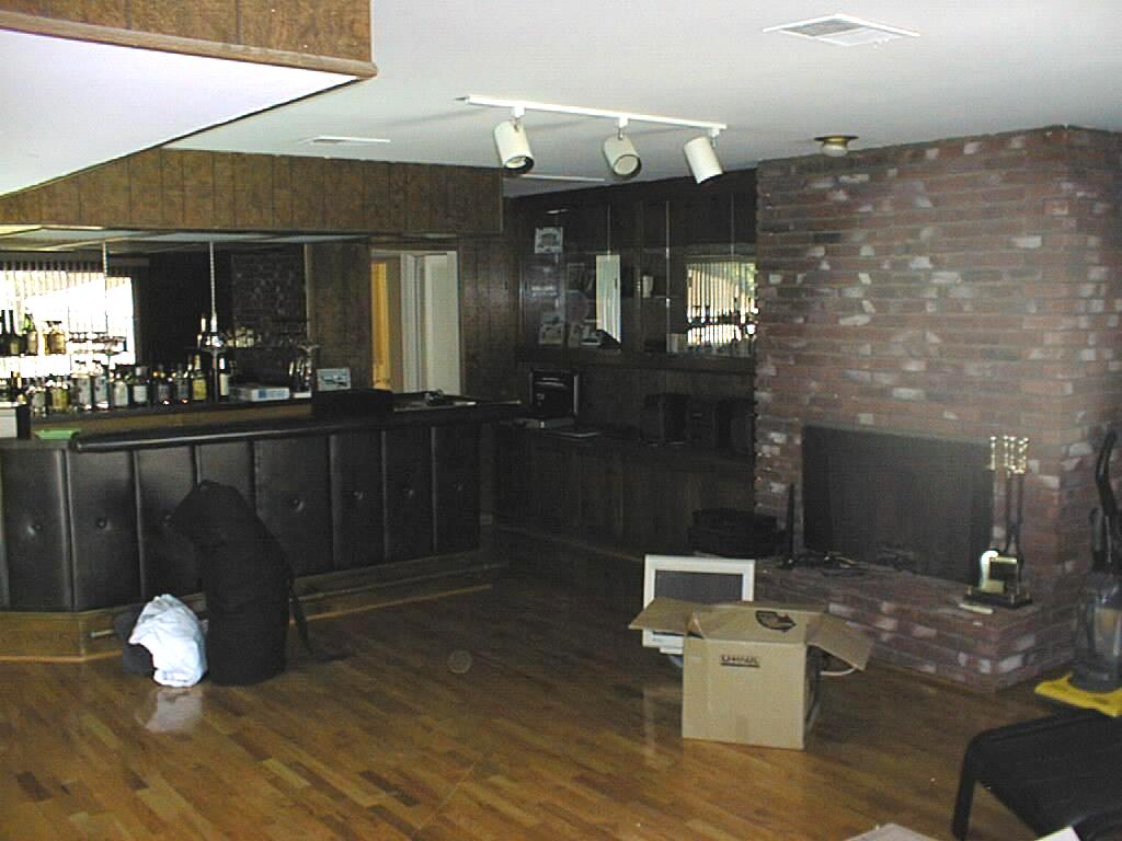 Allott Avenue great room before redevelopment